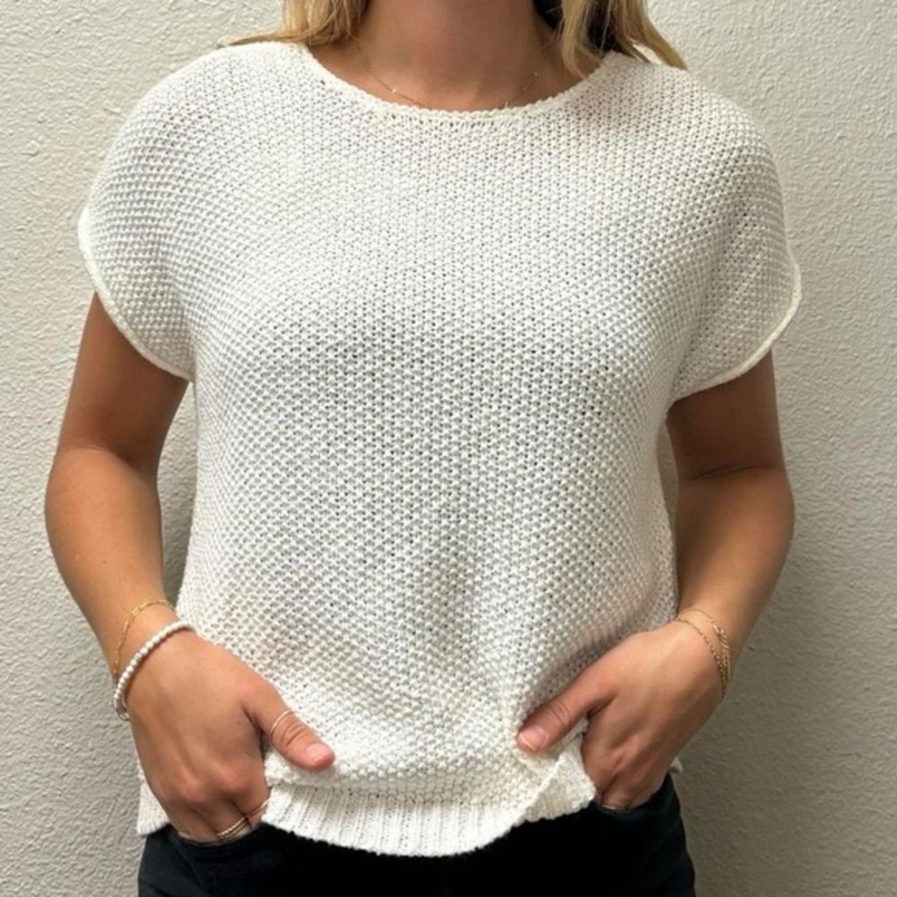 Jessica Simpson Cream Open-Knit Short Sleeve Top